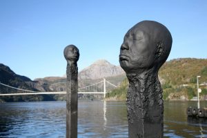  Matchstickmen - Ausseninstallation in Dale, Norwegen 2013 - Wolfgang Stiller