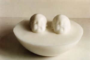 twins pure, 2000, Wachs, 26 x 26 x 15cm - Wolfgang Stiller