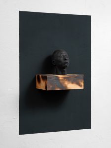 remembrance 2016 -ongoing, Bronze,Holz Farbe, 140 x 90 x 23 cm - Wolfgang Stiller