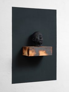 remembrance 2016 -ongoing, Bronze,Holz Farbe, 140 x 90 x 23 cm - Wolfgang Stiller